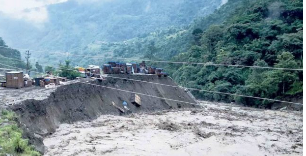 अपडेट : दोर्जी खोलाको बाढीमा ज्यान गुमाउने २ को परिचय खुल्यो