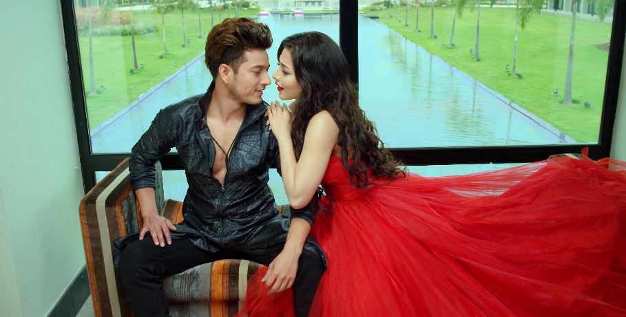 फिल्म ‘मारुनी’ को प्रचारमा नयाँ शैली, रुचाउलान त दर्शकले पुष्प र साम्राज्ञीको जोडी ?