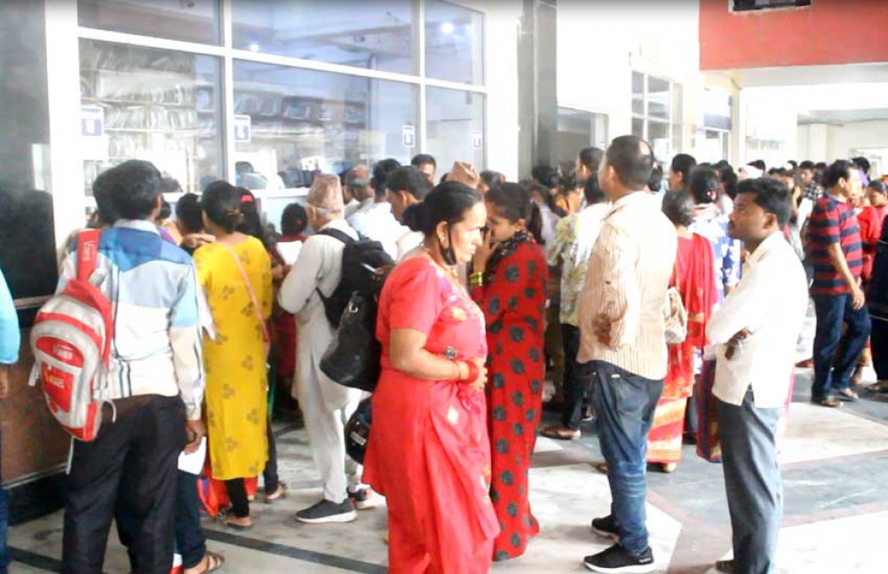सुत्केरीको मृत्यु भएपछि विराटनगरको नोबेल अस्पतालमा प्रदर्शन