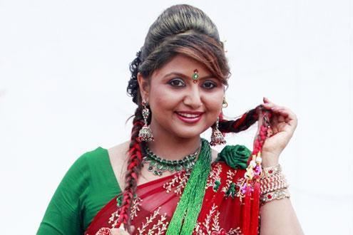 दिपाश्री निरौलाको राय : आफ्नो सफलतामा ईष्या गर्ने तत्व भएकालेनै  आफु झनै मजबुद