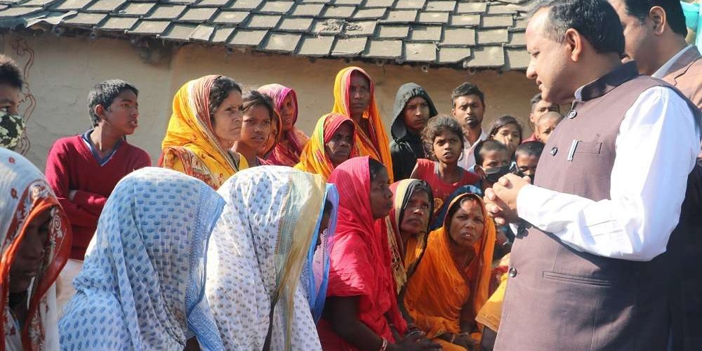 विषाक्त मदिराले मृत्यु भएका परिवारलाई प्रदेश सरकारद्वारा जनही तीन लाख दिने