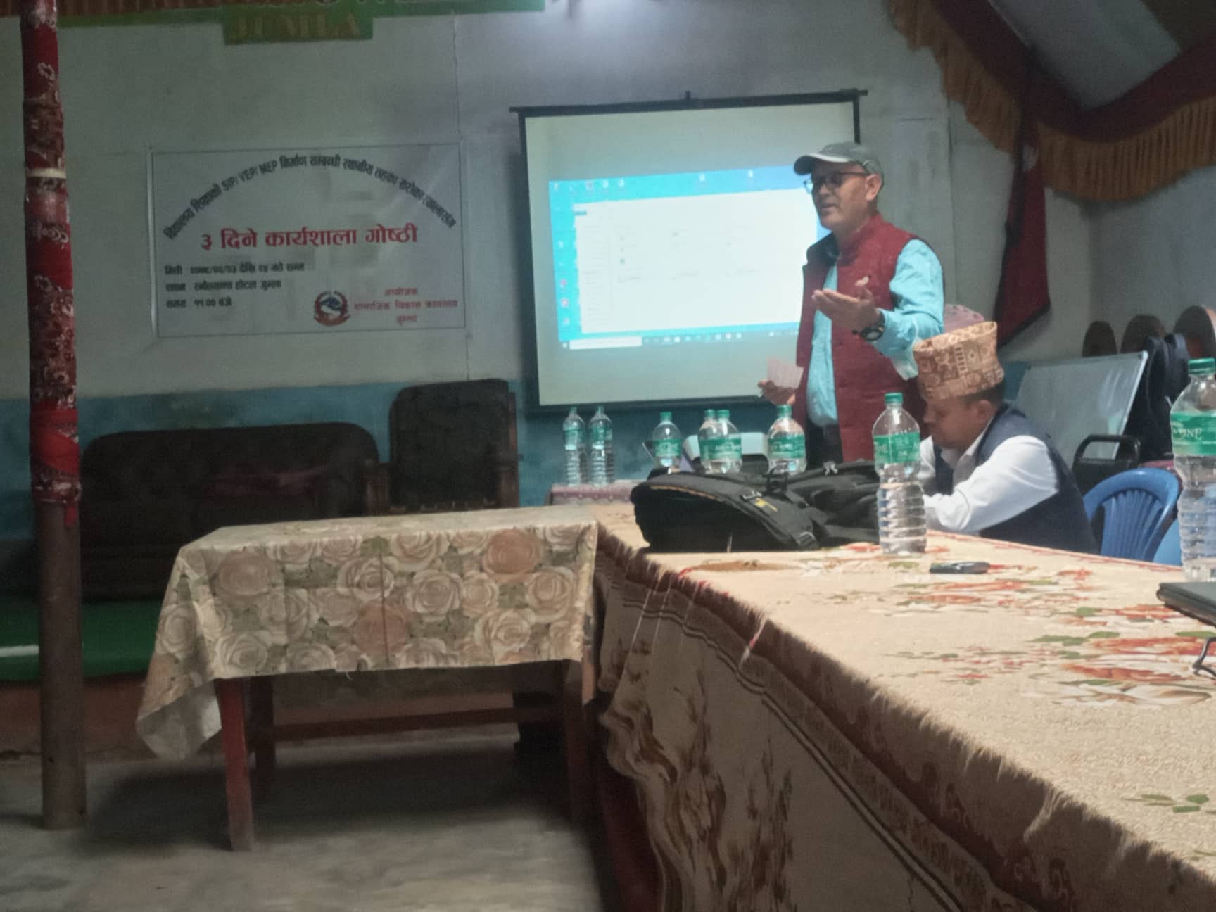 विद्यार्थीलाई चिट चोराएर पास गर्ने नगर्नुस् :  प्रजिअ प्रसाई