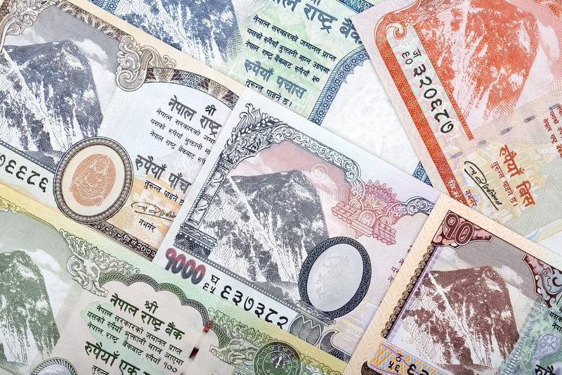 दसैंलाई प्रतिव्यक्ति साढे १८ हजारका नयाँ नोट